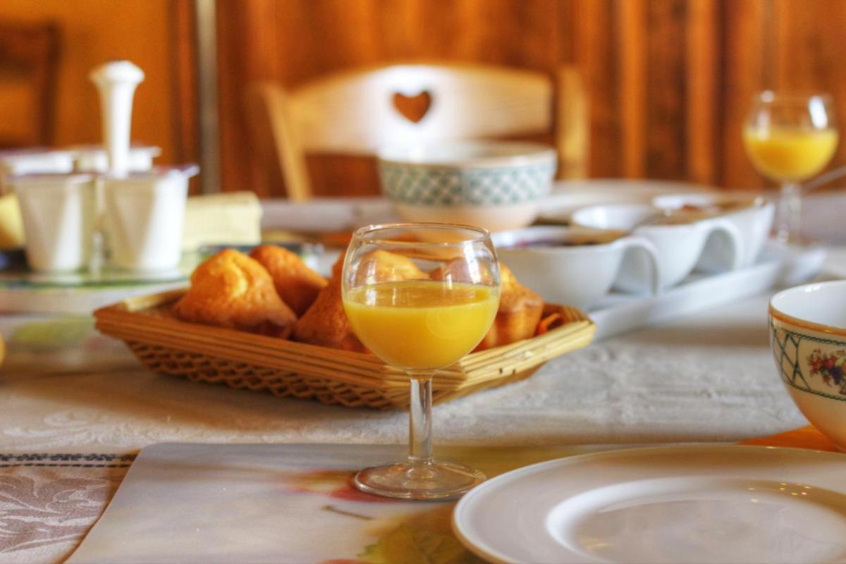 Ferme du Pigeonnier Bed and Breakfast Montceau-et-Echarnant Eksteriør billede