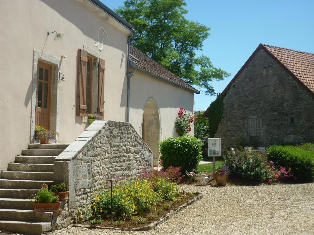 Ferme du Pigeonnier Bed and Breakfast Montceau-et-Echarnant Eksteriør billede